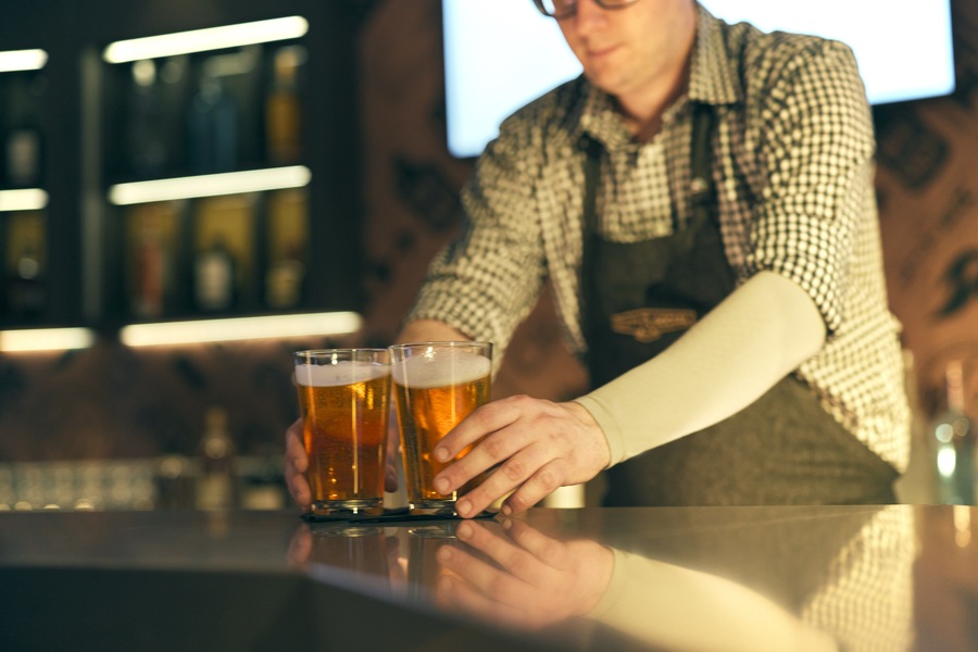 Celebrity Cruises, Celebrity Beyond, Craft Social Bar 5 ©CEL.jpg